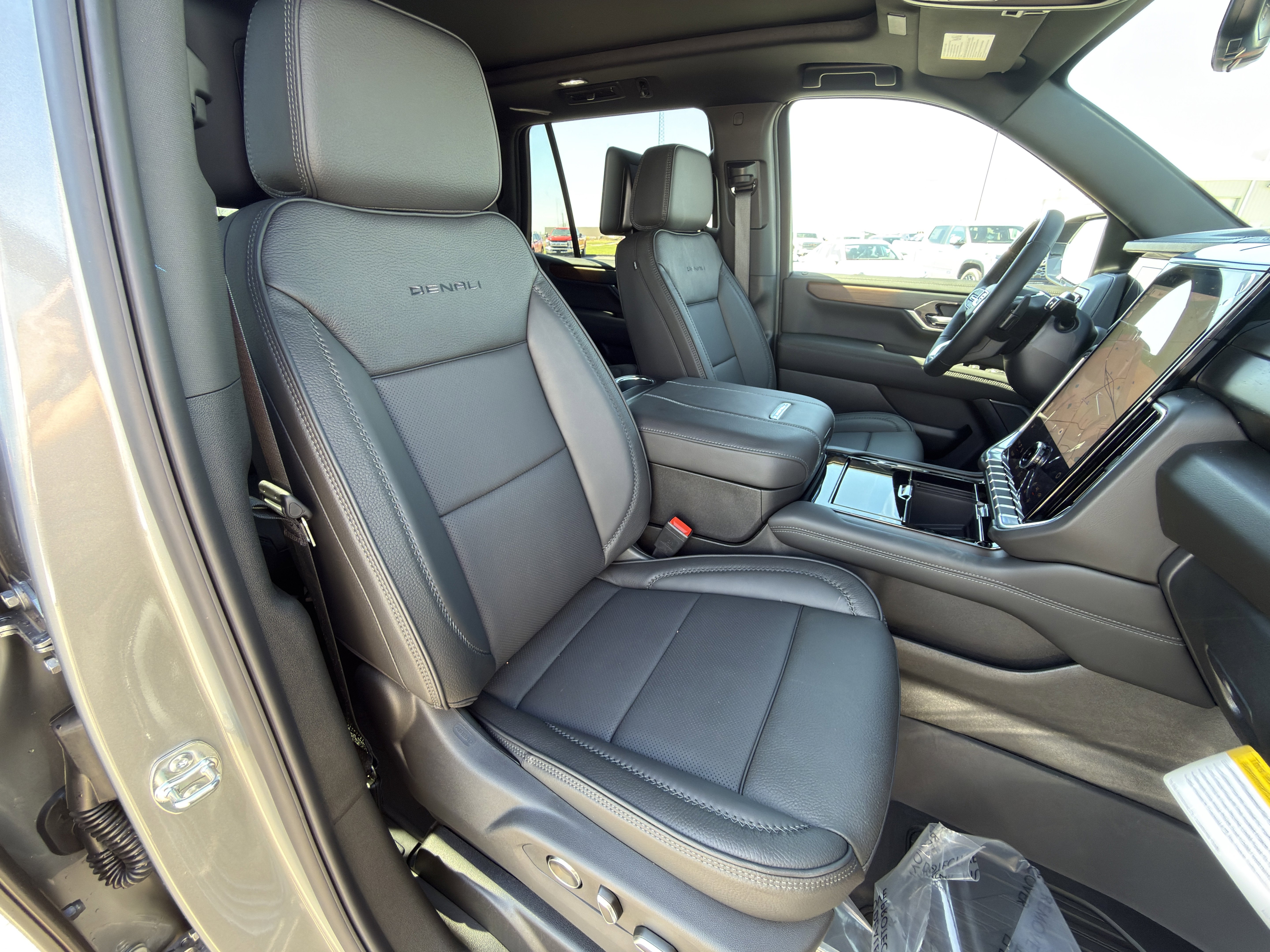 New 2026 GMC Yukon Denali image 17