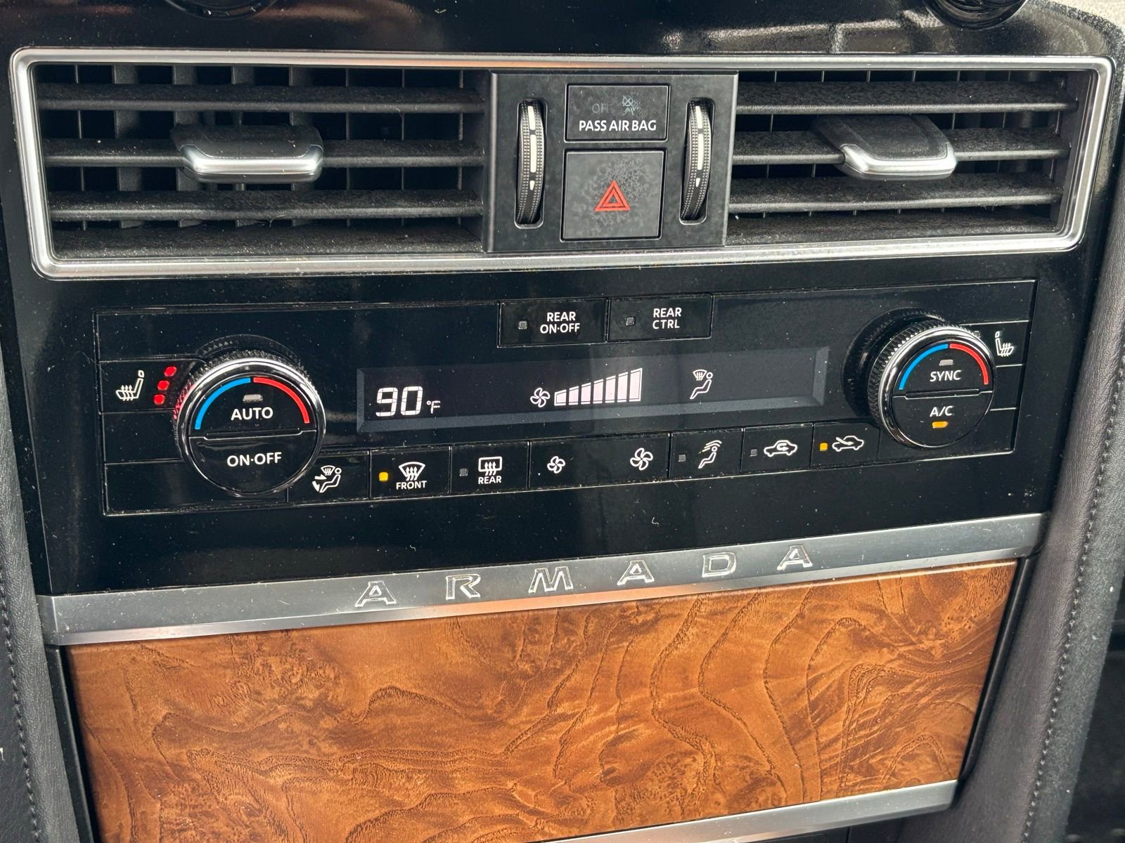 Used 2021 Nissan Armada SL w/ Captain's Chairs Package image 27