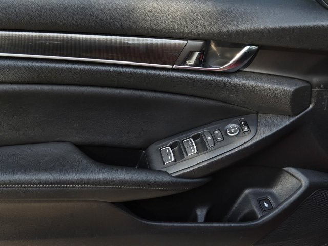 Used 2020 Honda Accord Sport image 17