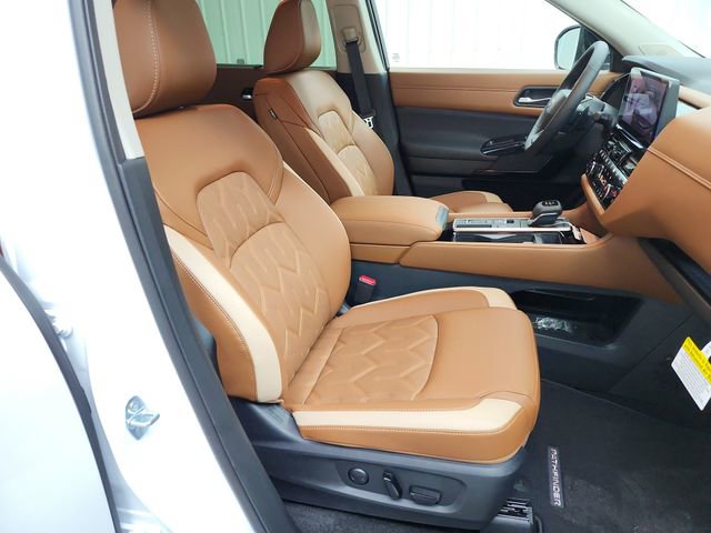 New 2026 Nissan Pathfinder Platinum image 39