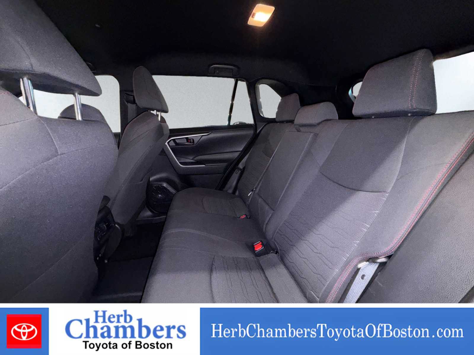Used 2021 Toyota RAV4 SE w/ Carpet Mat Package (TMS) AWD/4WD image 17