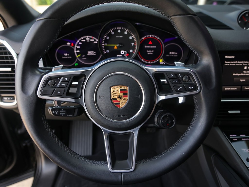 Certified 2023 Porsche Cayenne Platinum Edition image 21
