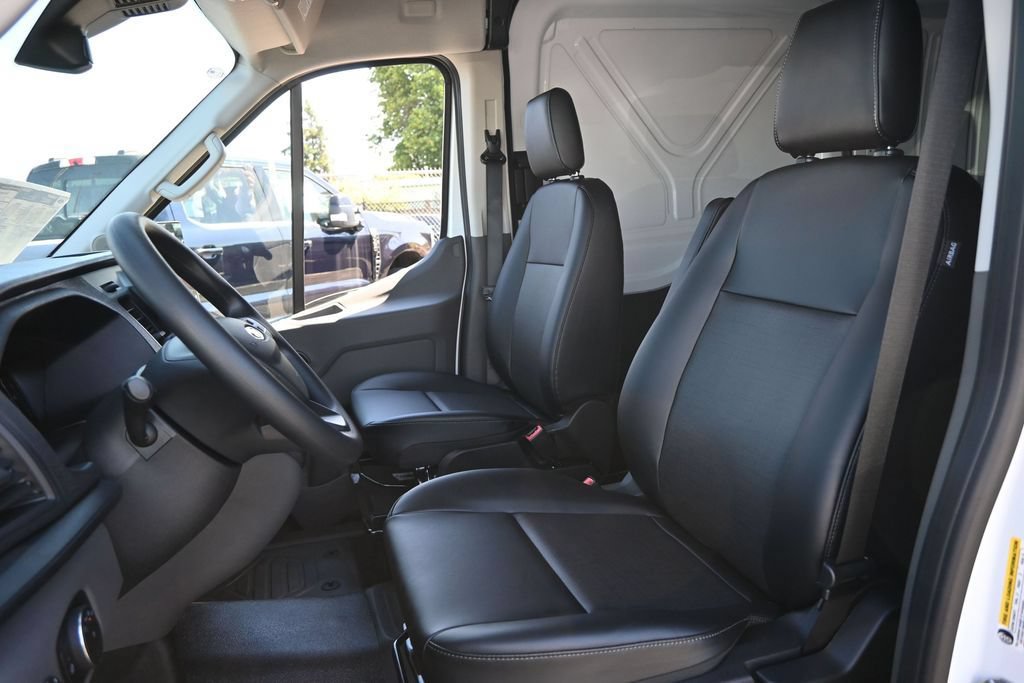 New 2026 Ford Transit 250 148 Medium Roof Extended AWD image 18