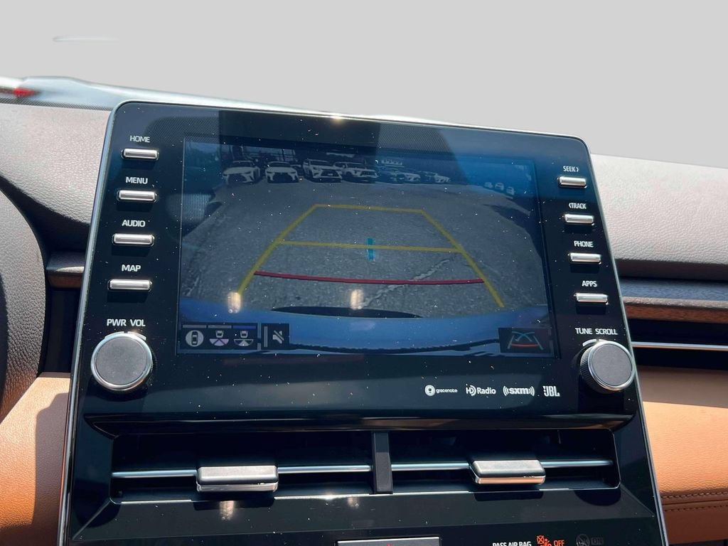 Used 2022 Toyota Avalon Limited w/ Advanced Safety Package FWD image 29