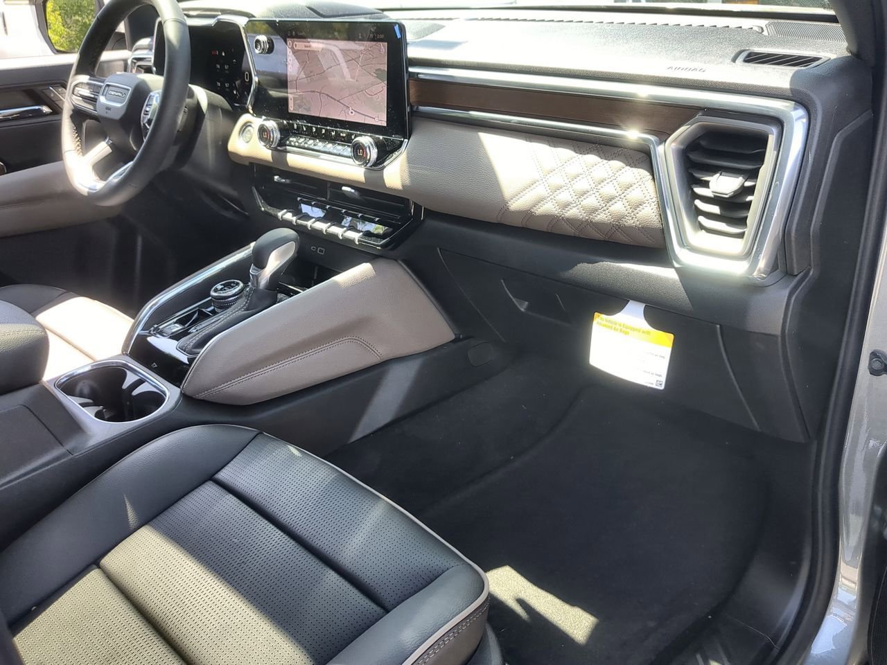 New 2026 GMC Canyon Denali AWD/4WD image 29