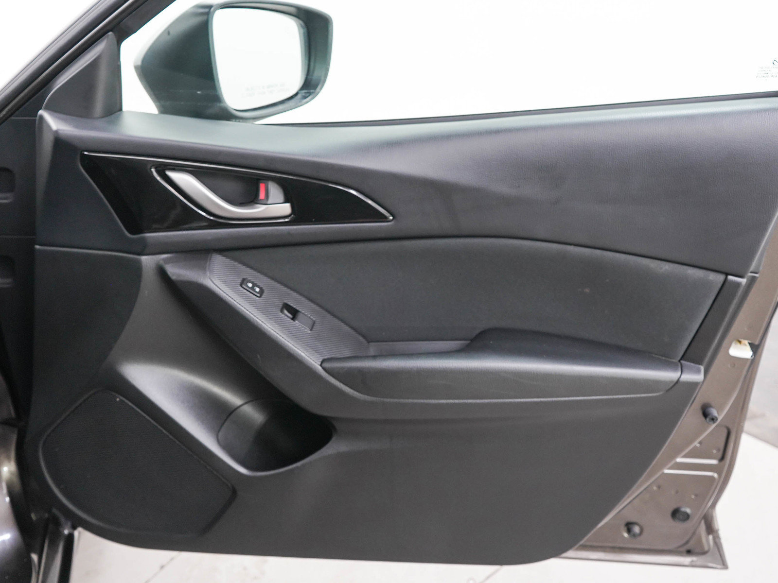 Used 2015 MAZDA MAZDA3 i Touring FWD image 9
