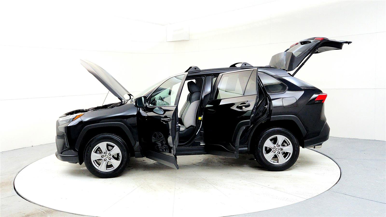 Certified 2023 Toyota RAV4 XLE w/ Convenience Package image 10