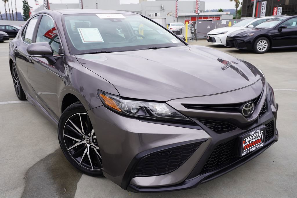 Certified 2023 Toyota Camry SE image 2