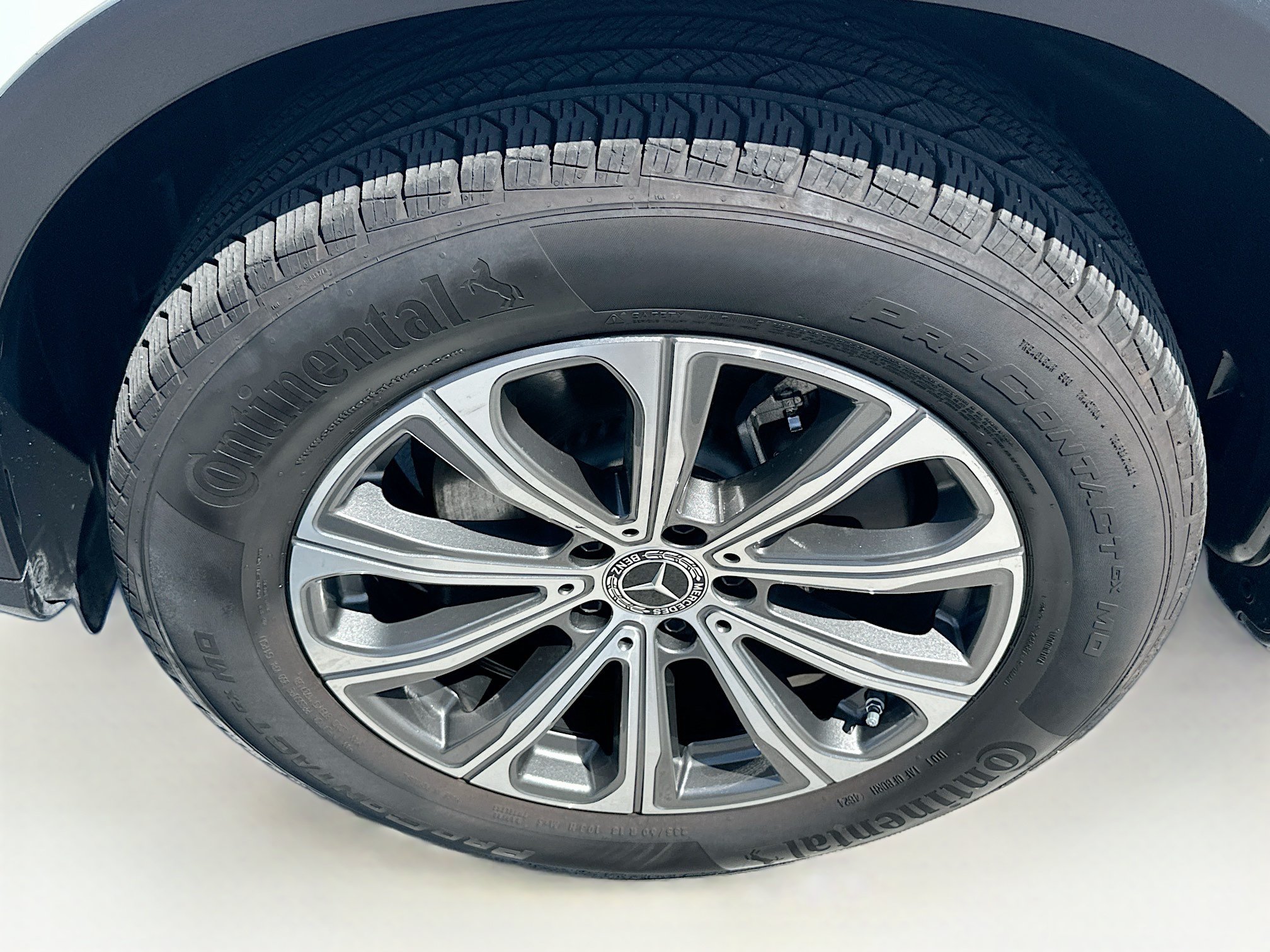 Used 2025 Mercedes-Benz GLC 300 image 31