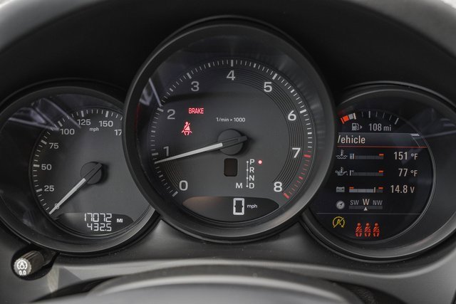 Used 2023 Porsche Macan w/ Premium Package Plus image 14