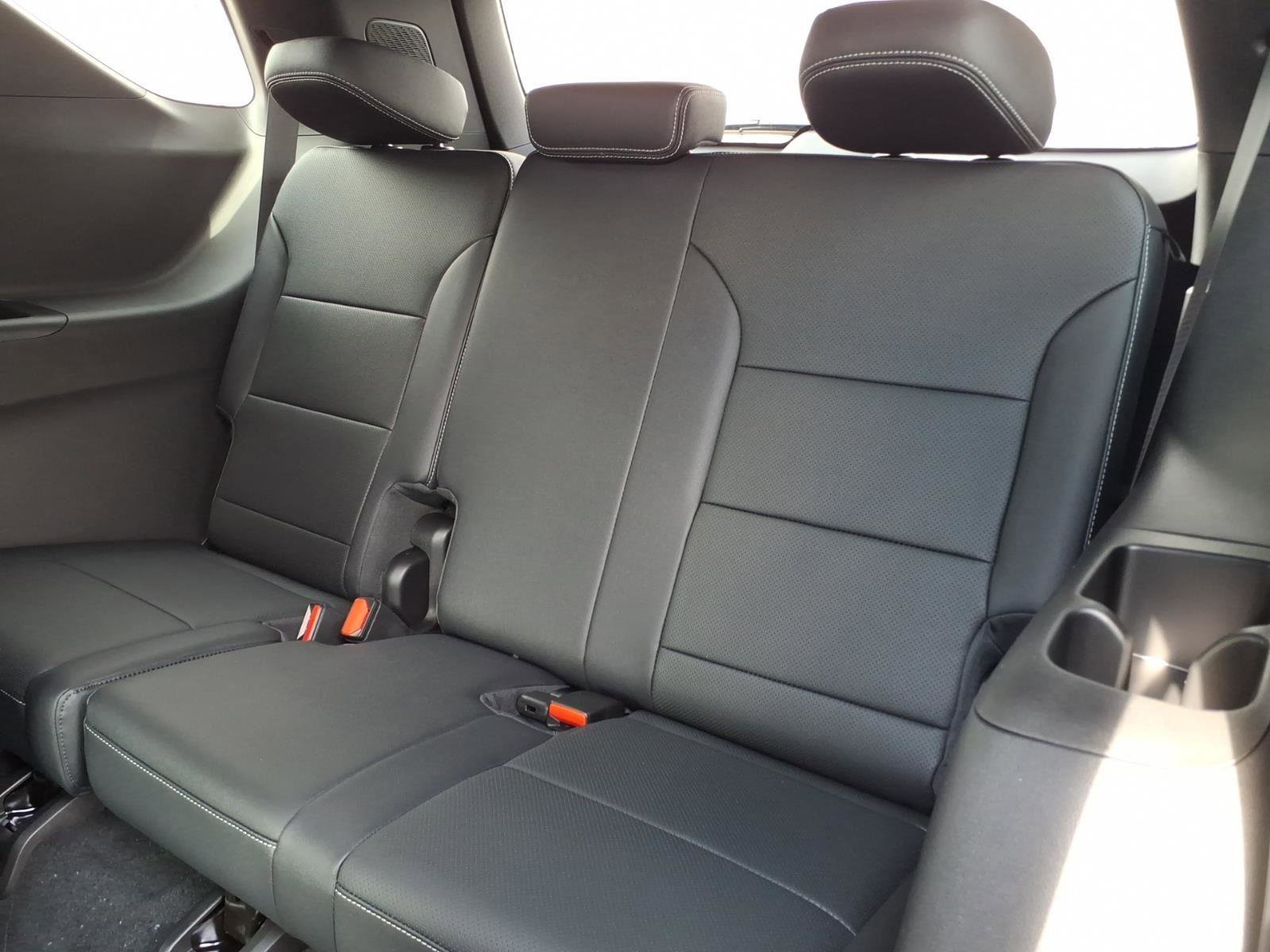 New 2026 Chevrolet Traverse LT image 11