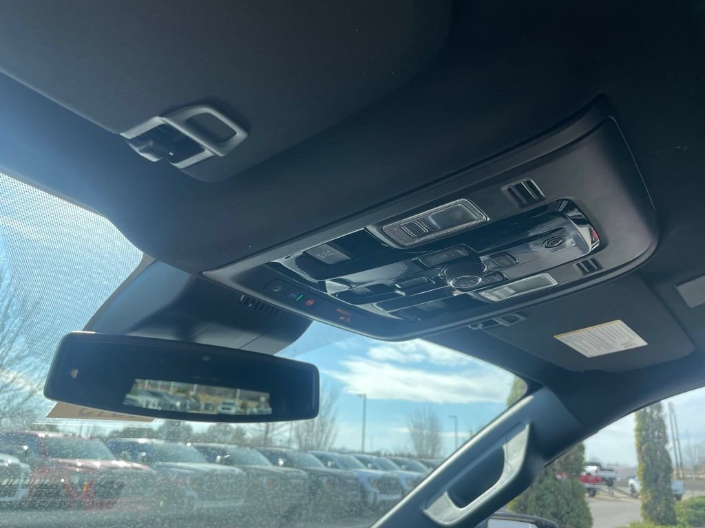 New 2026 GMC Yukon XL Denali w/ Sun & Power Step Package AWD/4WD image 19