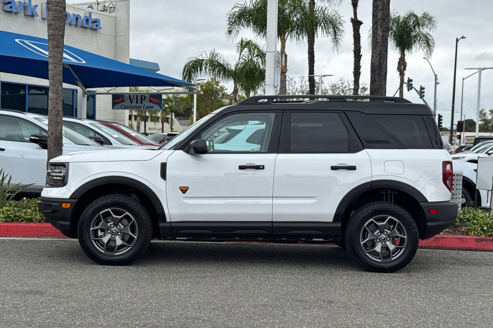 Used 2024 Ford Bronco Sport Badlands AWD/4WD image 2