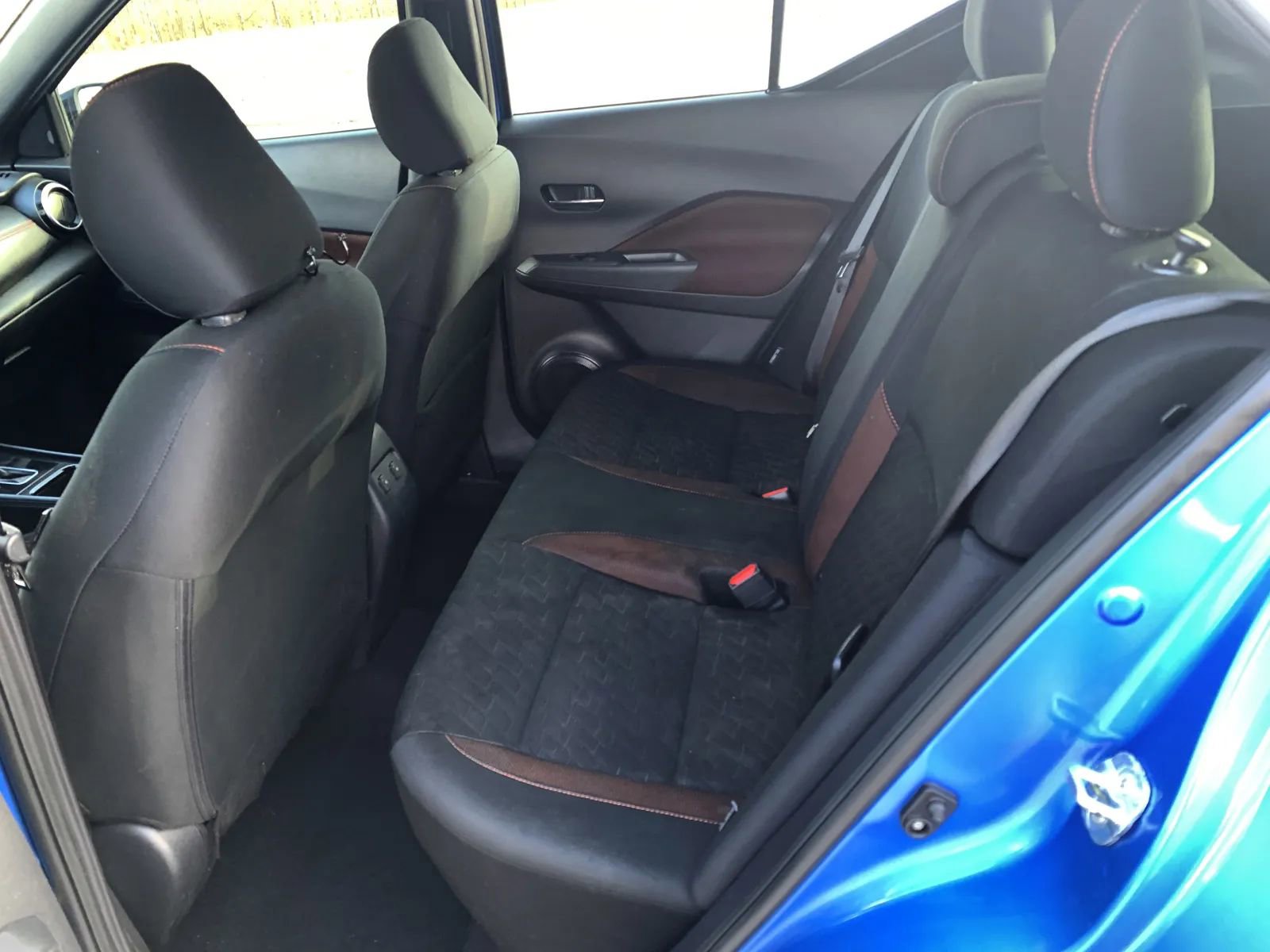 Used 2021 Nissan Kicks SR w/ Exterior Package FWD image 25