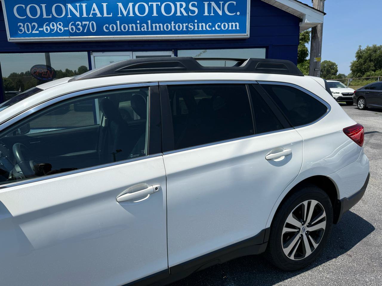 Used 2019 Subaru Outback 2.5i Limited AWD/4WD image 2