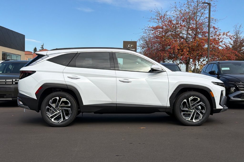 New 2026 Hyundai Tucson Limited AWD/4WD image 3