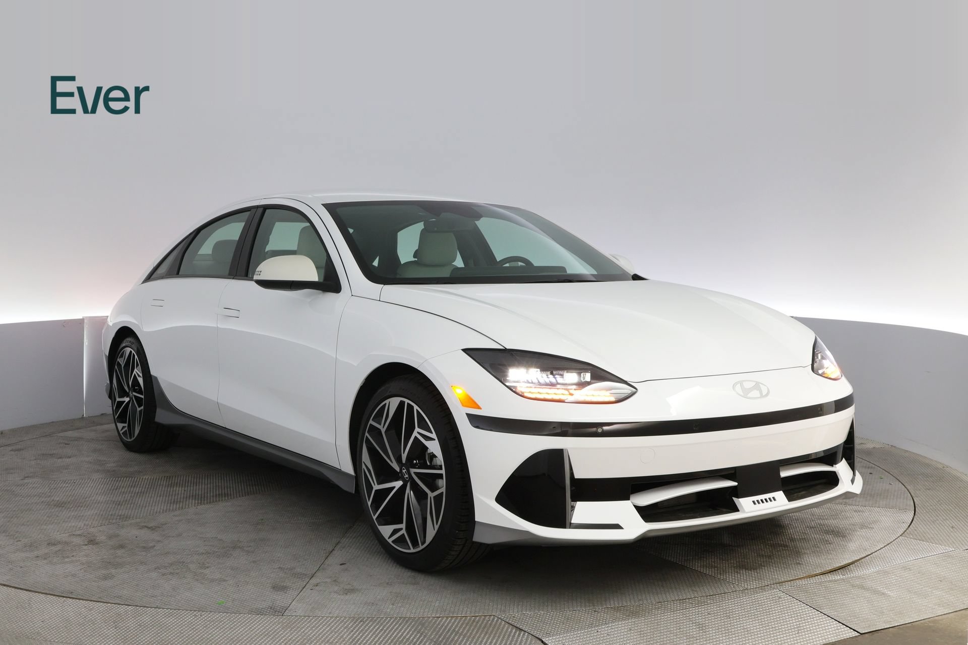 Used 2024 Hyundai Ioniq 6 Limited RWD image 13