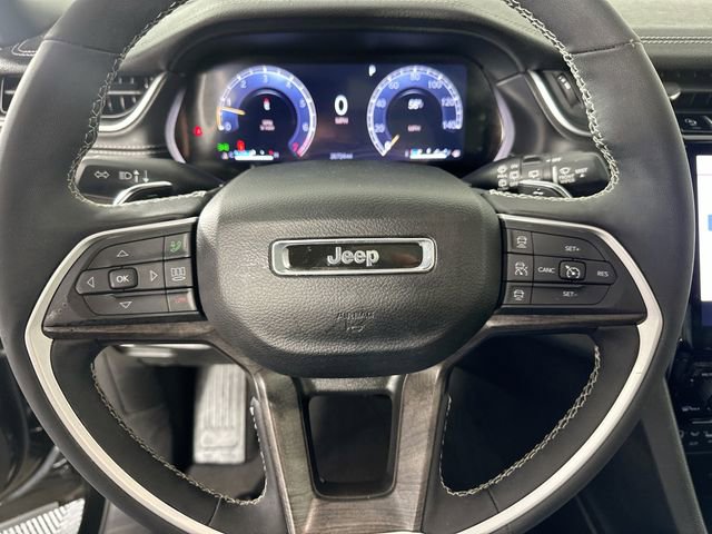Used 2024 Jeep Grand Cherokee Limited w/ Black Appearance Package AWD/4WD image 22