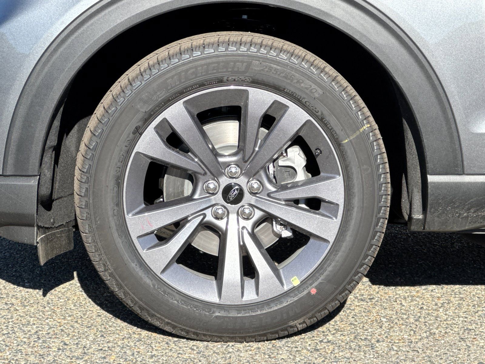 New 2025 Ford Explorer Active w/ Active Comfort Package image 32