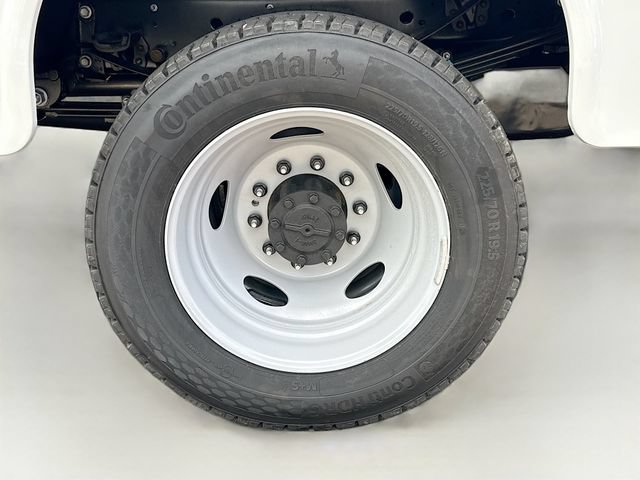 New 2026 Ford F550 4x4 Supercab Super Duty image 24
