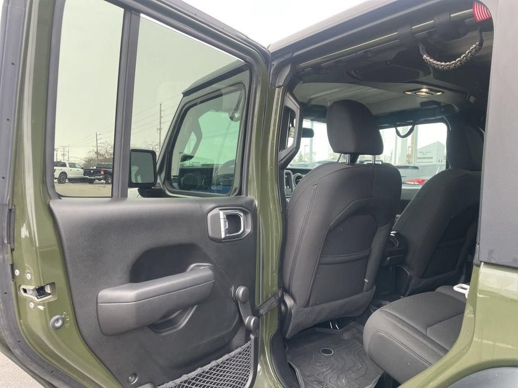 Used 2023 Jeep Wrangler Unlimited Sport AWD/4WD image 29