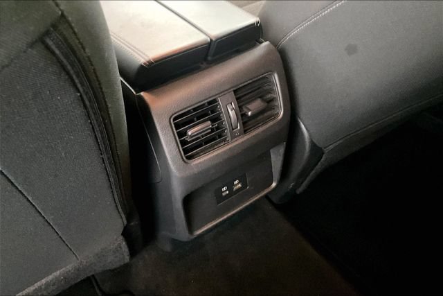 Used 2023 Nissan Rogue SV AWD/4WD image 37