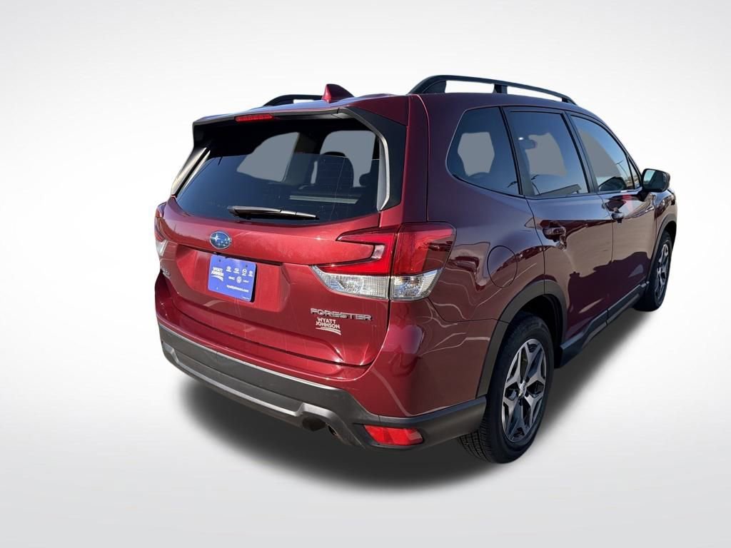 Used 2021 Subaru Forester Premium image 7