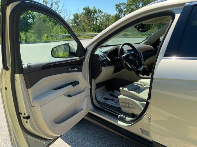 Used 2014 Cadillac SRX Luxury FWD image 15
