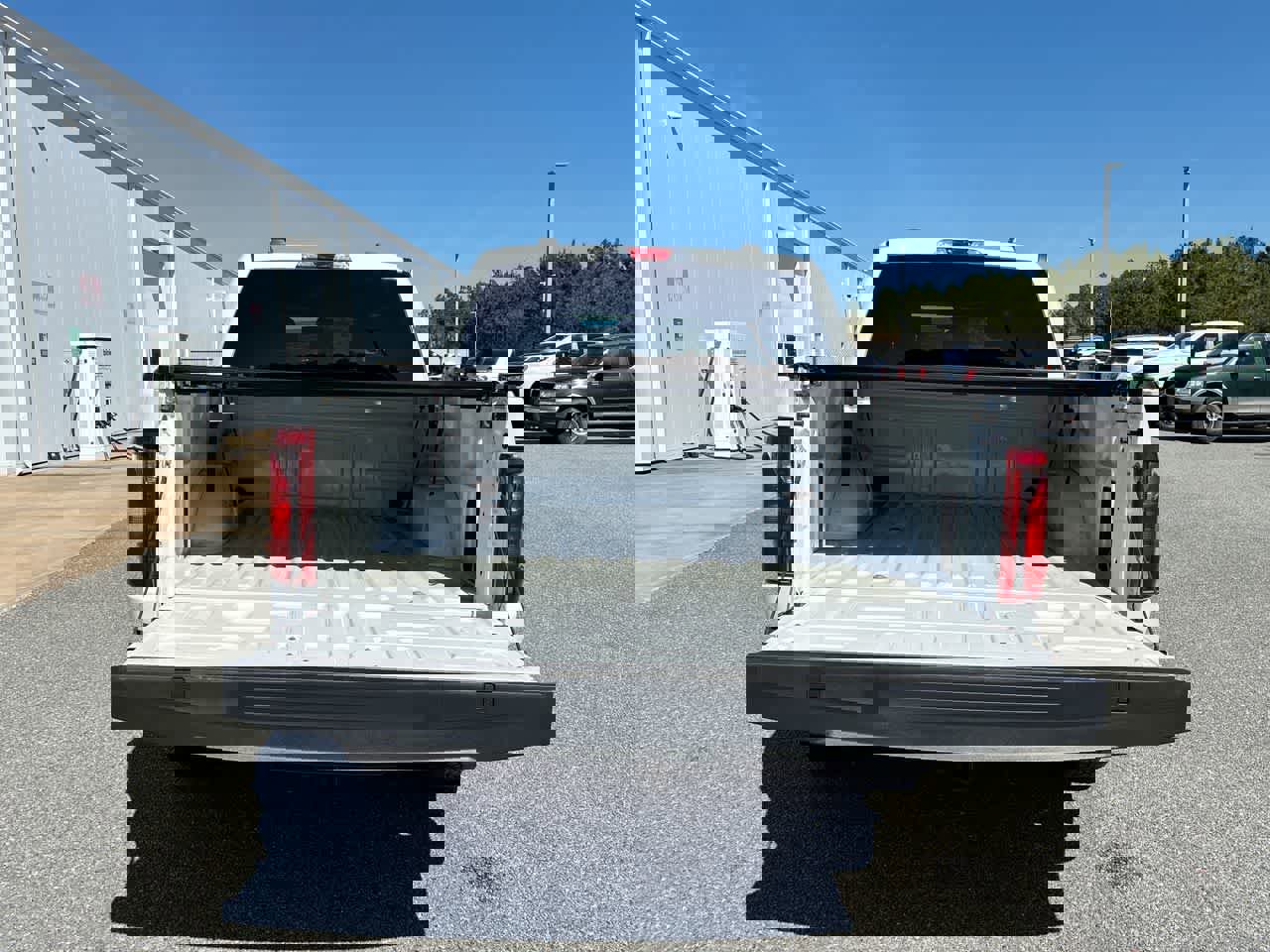 Used 2024 Ford F150 XLT w/ FX4 Off-Road Package image 24