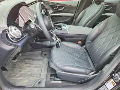 Used 2023 Mercedes-Benz EQS 580 4MATIC Sedan image 5