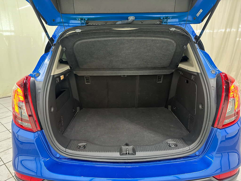 Used 2018 Buick Encore Sport Touring image 16