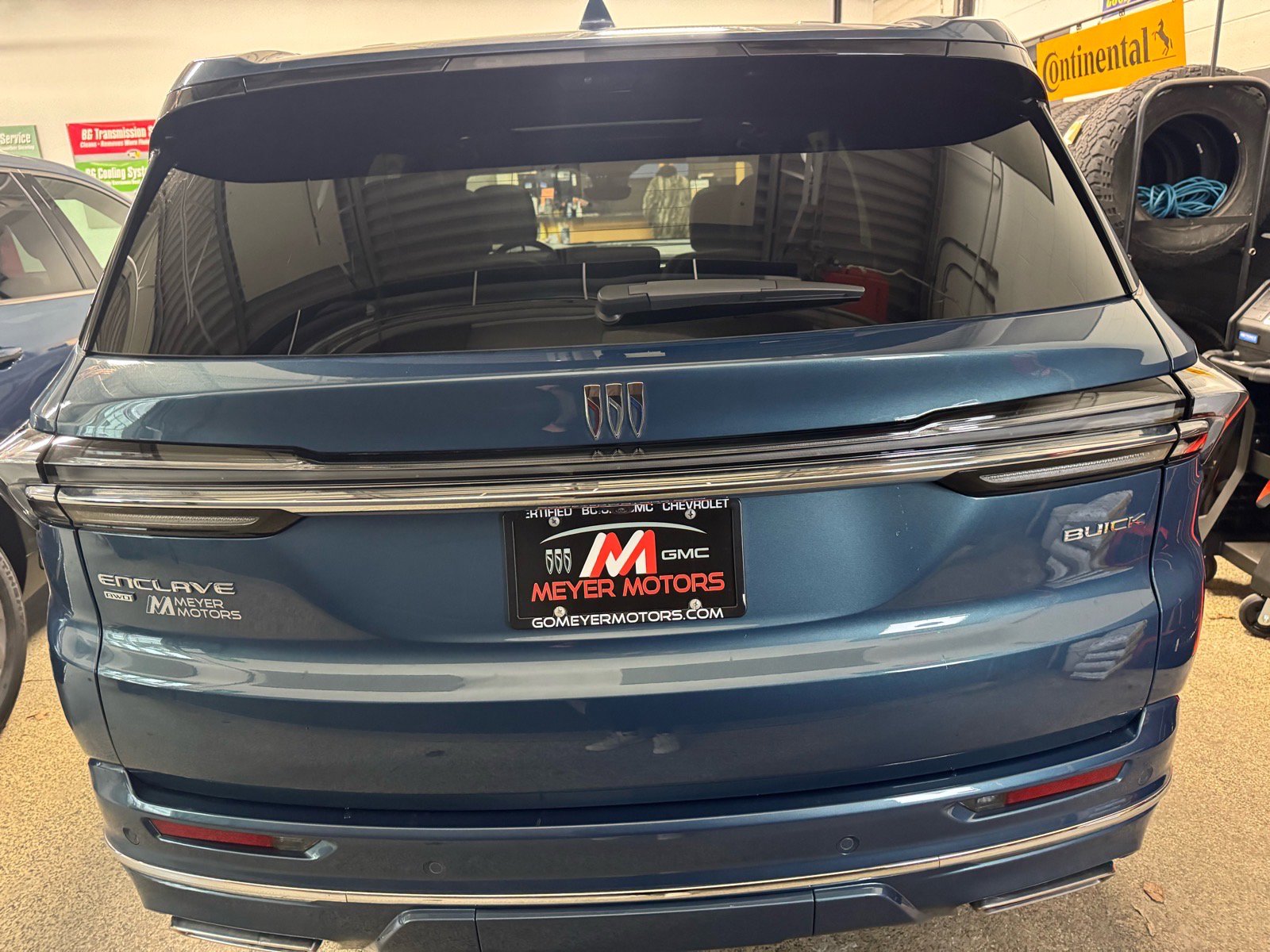 Used 2025 Buick Enclave Avenir w/ Super Cruise Package image 6