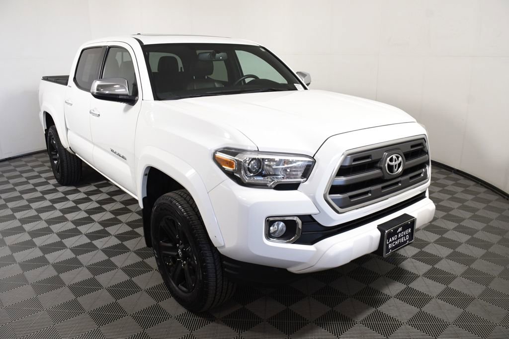 Used 2017 Toyota Tacoma Limited w/ Tow Package image 9