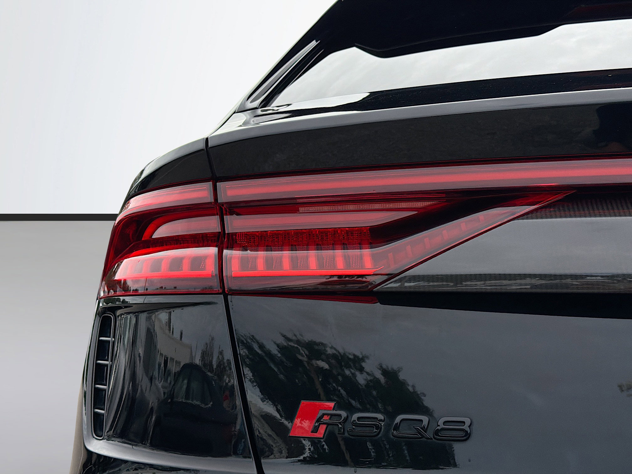 Used 2023 Audi RS Q8 image 10