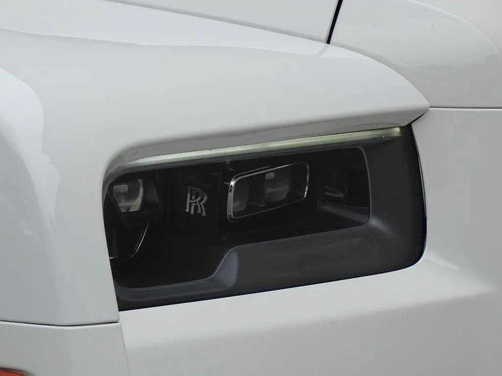 Certified 2021 Rolls-Royce Cullinan AWD/4WD image 22