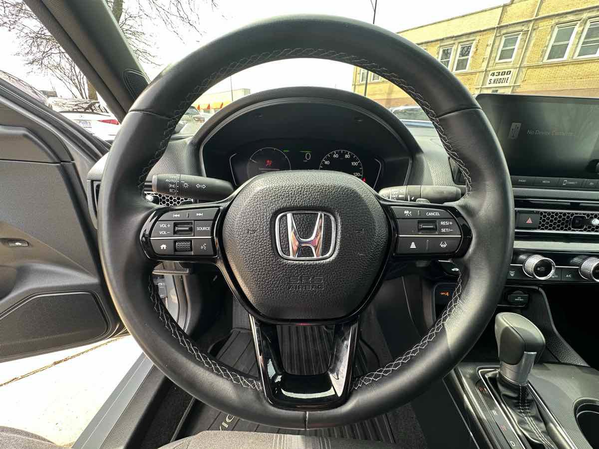 Used 2025 Honda Civic Sport image 13