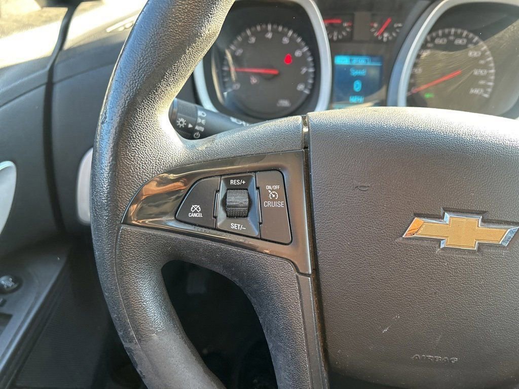 Used 2013 Chevrolet Equinox LS image 23