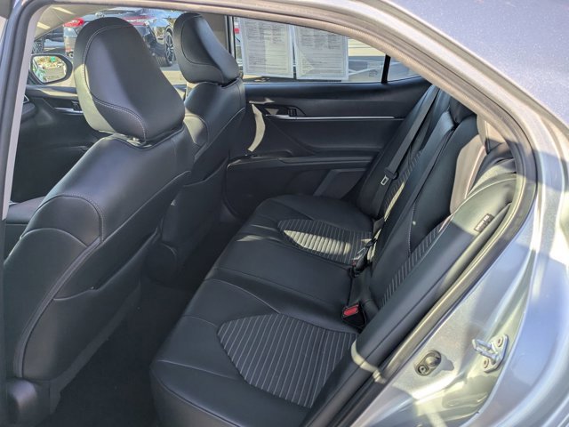 Used 2022 Toyota Camry SE image 13