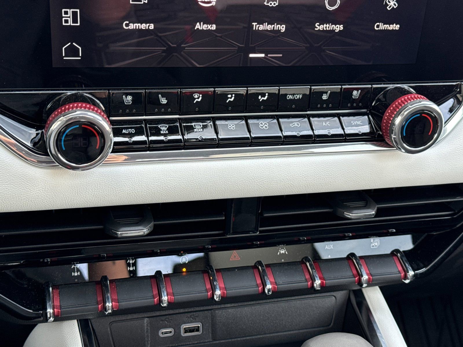 New 2024 GMC Canyon AT4X w/ AT4X AEV Edition image 21