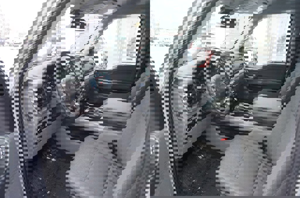 Used 2024 Ford F150 XLT w/ Equipment Group 302A MID AWD/4WD image 10