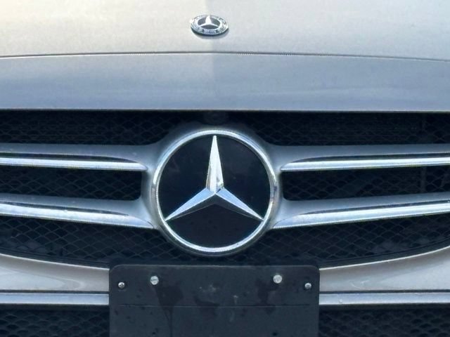 Used 2019 Mercedes-Benz C 300 4MATIC Sedan image 3