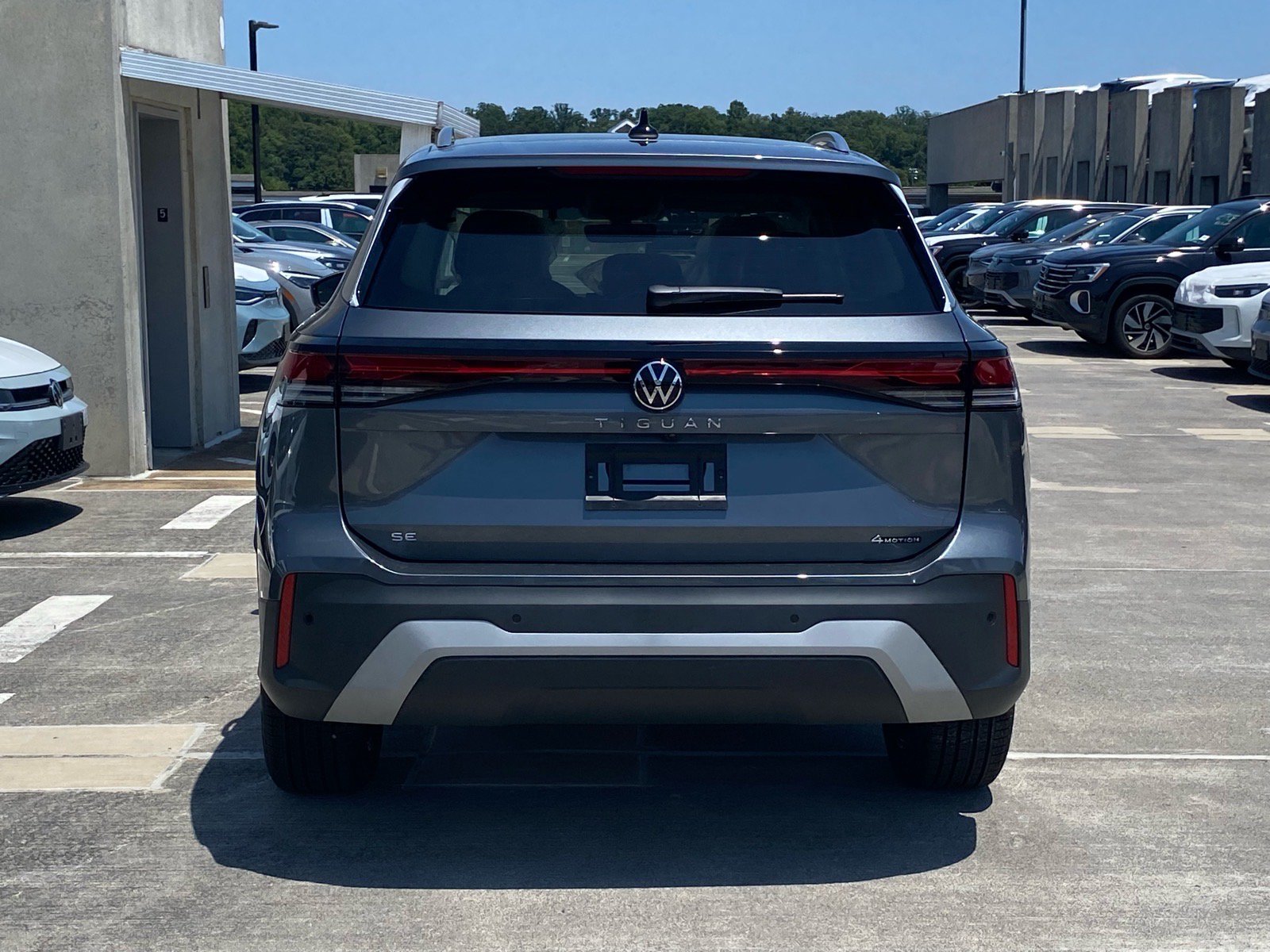 New 2026 Volkswagen Tiguan SE AWD/4WD image 4