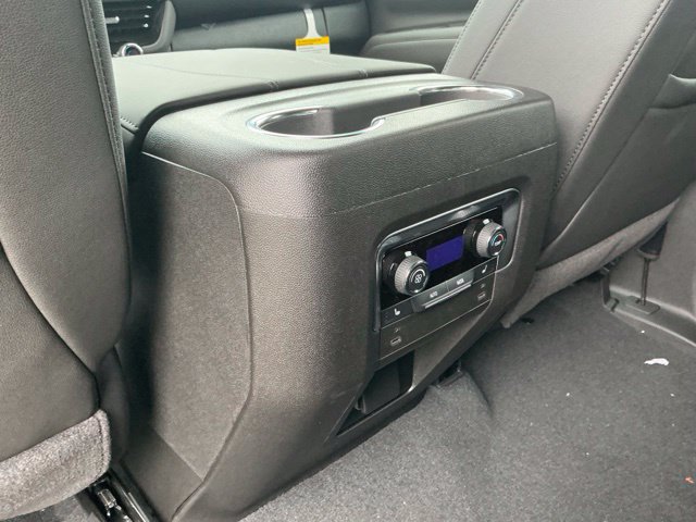 New 2026 Chevrolet Suburban LT w/ Comfort Package AWD/4WD image 37