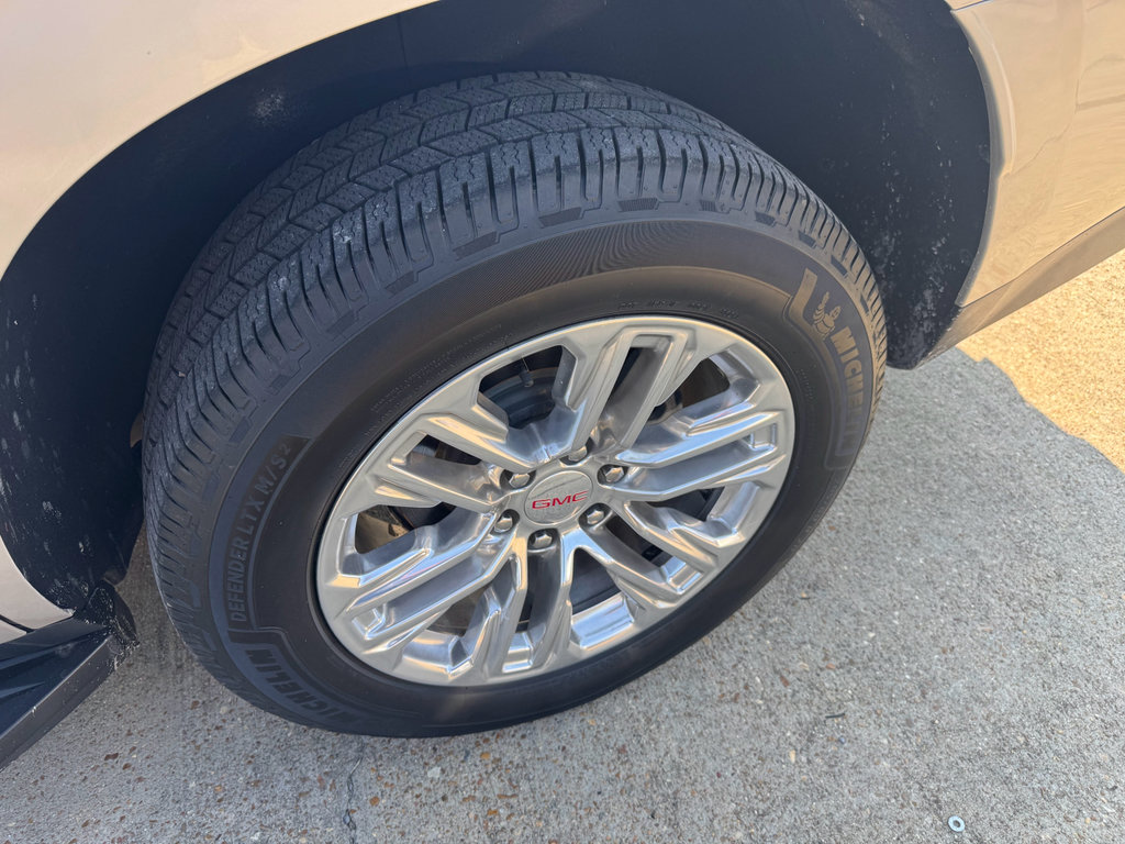 Used 2021 GMC Yukon SLT image 10