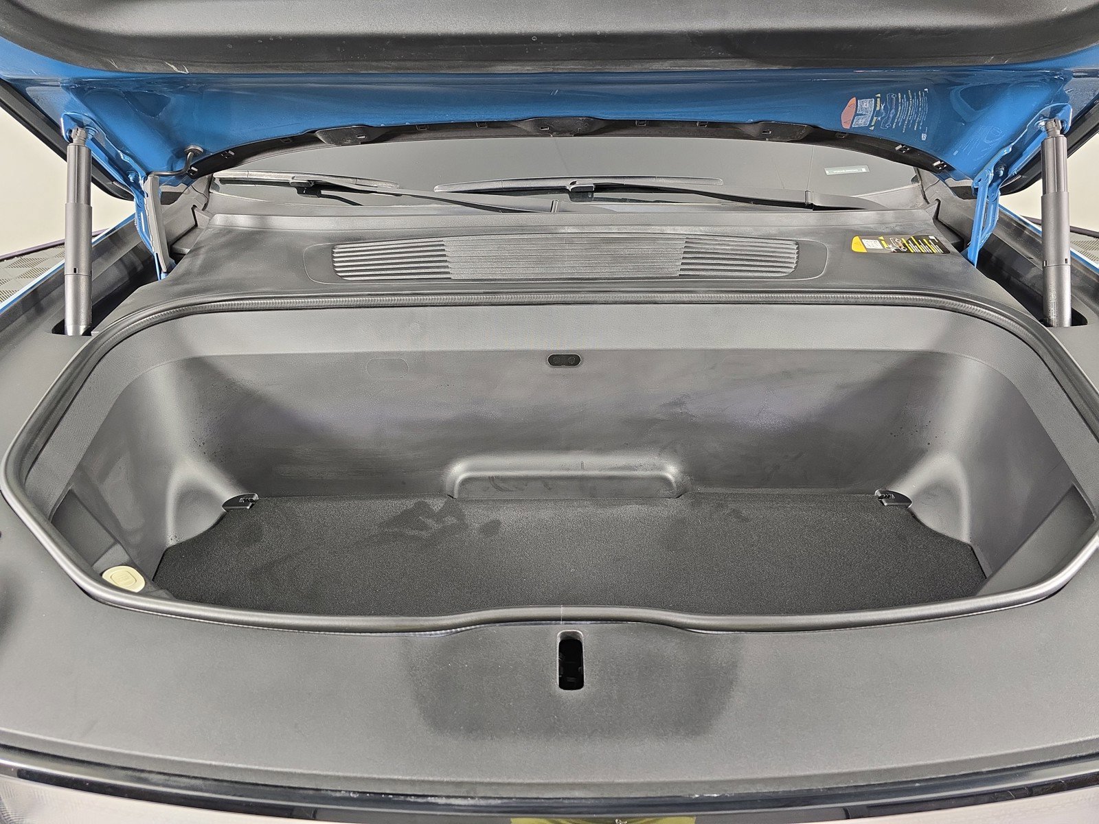 Used 2022 Rivian R1S Launch Edition image 14