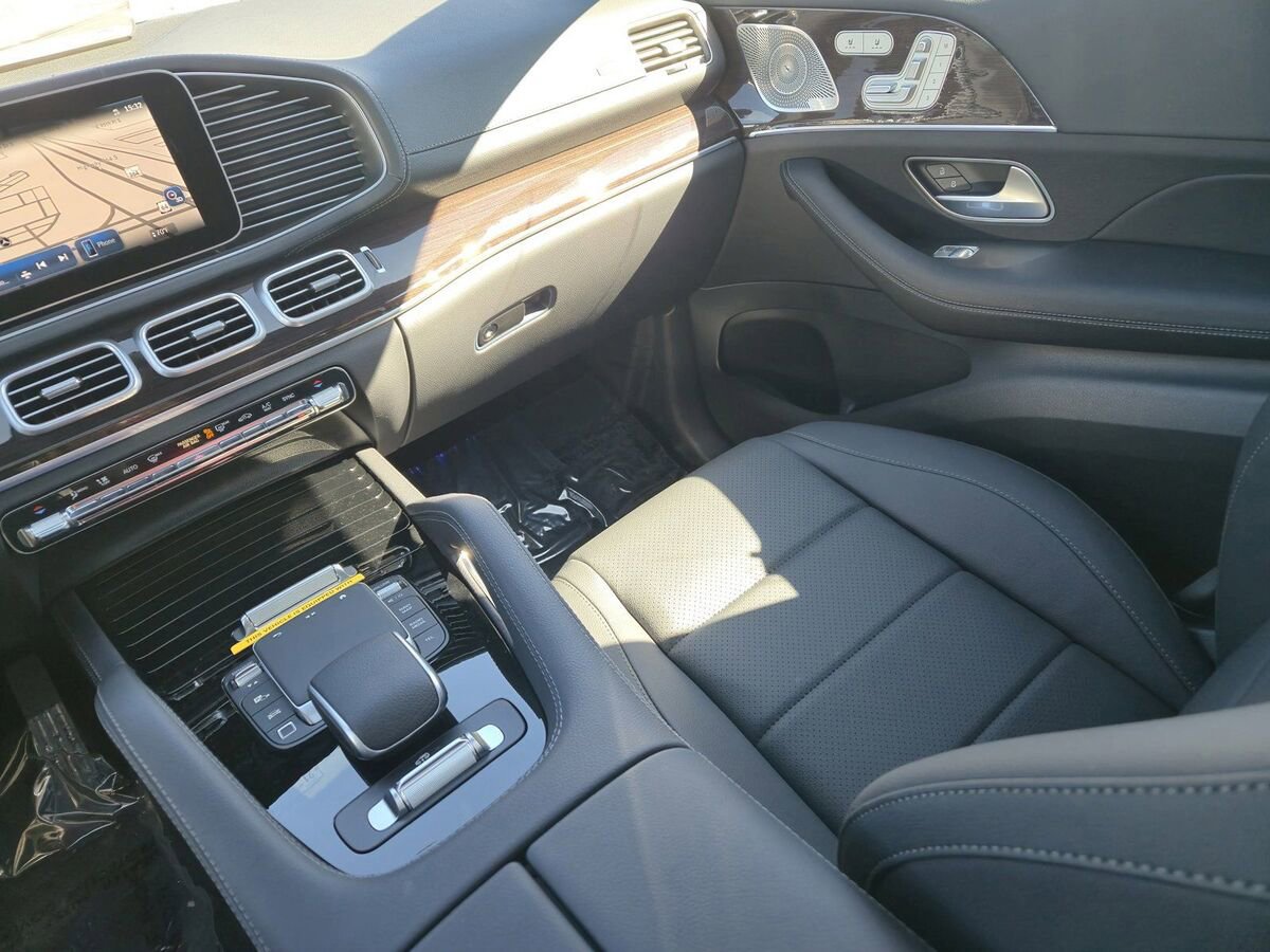 New 2025 Mercedes-Benz GLS 450 4MATIC image 5
