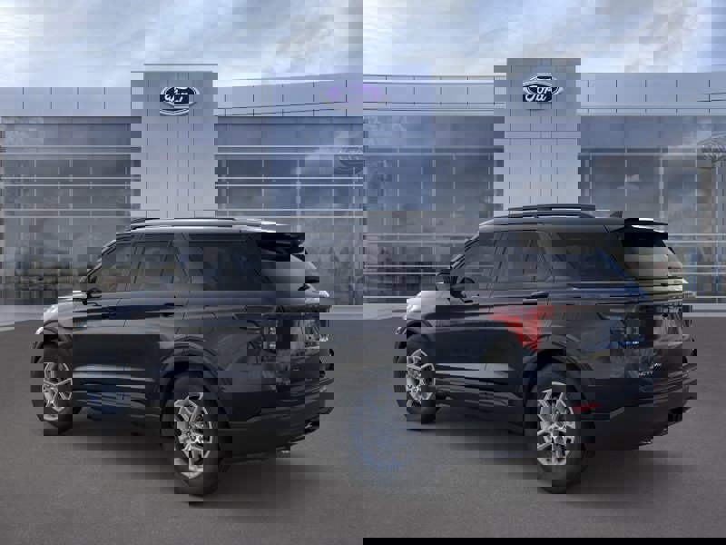 New 2026 Ford Explorer Active image 4
