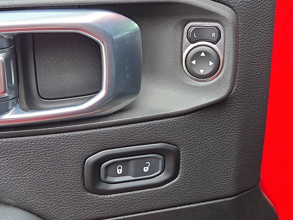 Used 2023 Jeep Wrangler Unlimited Rubicon 392 image 22
