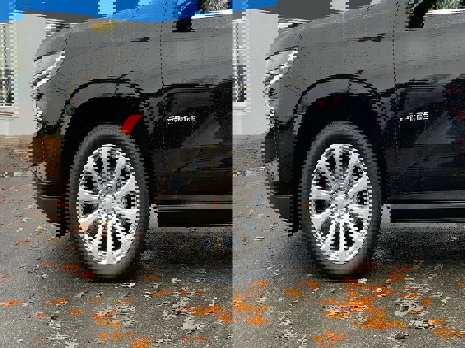 Certified 2024 Chevrolet Tahoe Premier w/ Premium Package 2 image 11