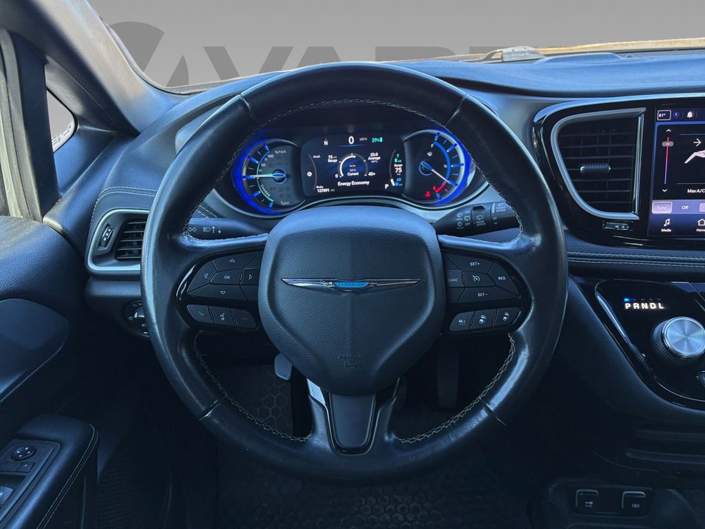 Used 2021 Chrysler Pacifica Touring w/ S Appearance Package image 9